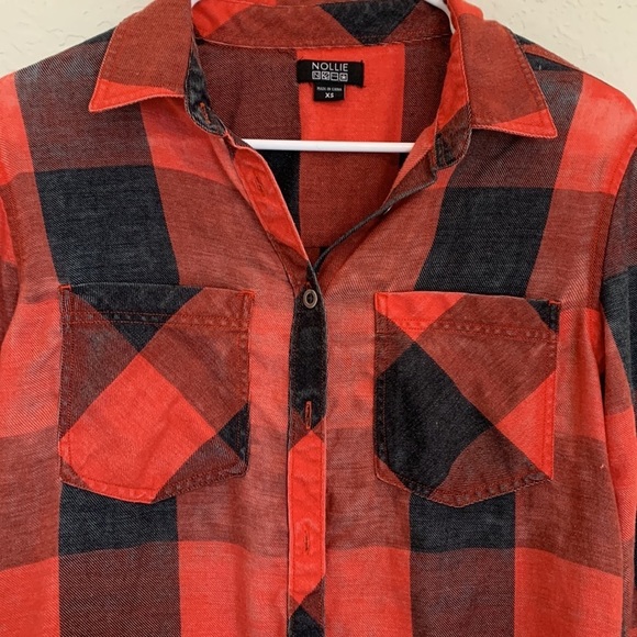 Nollie Women’s XS Oversized Faded Plaid Button Down - Picture 2 of 4